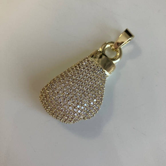 GLD Iced Boxing Glove Pendant - Picture 1 of 5